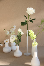 Load image into Gallery viewer, BUD VASE STYLING SERVICE