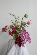 Load image into Gallery viewer, Business Space Flower Subscription